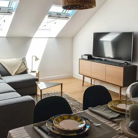 Charme En Centre Ville, Equipe, Local Velos