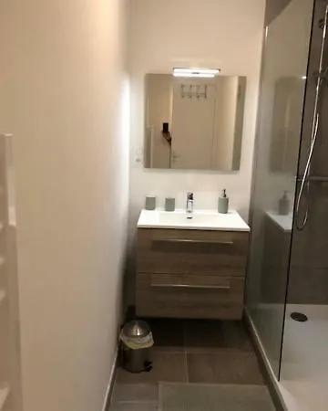 Apartament Charme En Centre Ville, Equipe, Local Velos