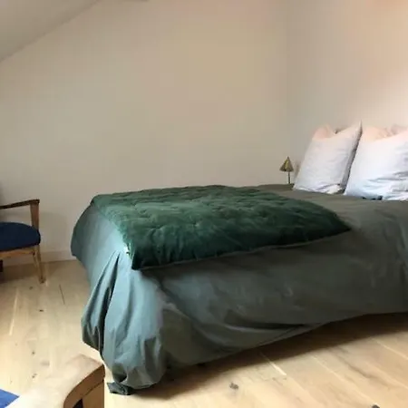 Charme En Centre Ville, Equipe, Local Velos